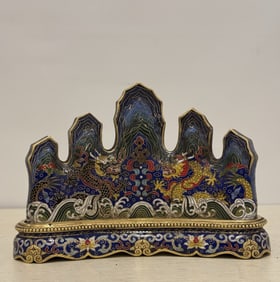 A Qing Dynasty cloisonné enamel pen rack mountain