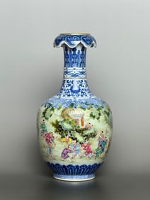 A Qing Dynasty Qianlong year blue and white entwined lotus pattern border baby play picture Tongjing