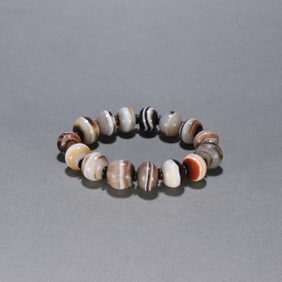 A silk onyx bracelet