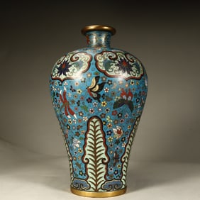 A piece of cloisonné plum bottle volume in the Qing Dynasty