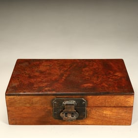 A Qing Dynasty gall mahogany box