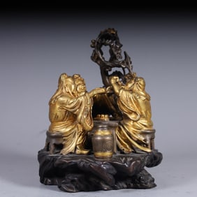 A Qing Dynasty copper gilt "Taoyuan Three Knots" ornament