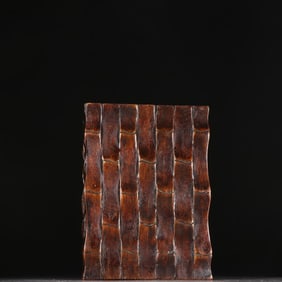 A Qing Dynasty agarwood woven square pen holder