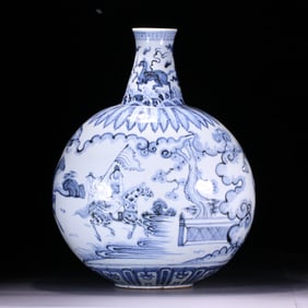 A flat bottle of Ming Xuande blue and white character story
