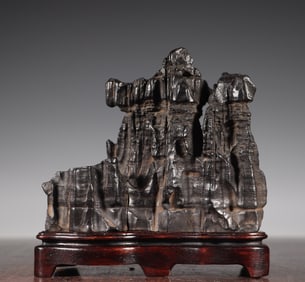 A Qing Dynasty Lingbi Shishanzi ornament