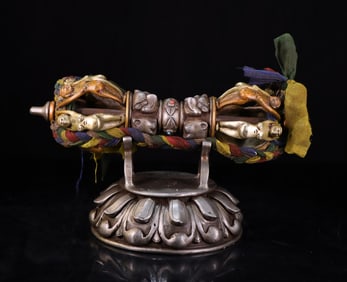 A heavenly iron vajra