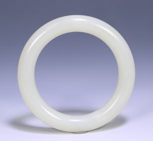 A Hetian jade round strip bracelet