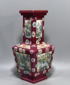 A Qing Dynasty Qianlong year foreign color icing on the cake landscape picture victory bottle