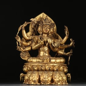 A piece of bright copper gilt molly support the sky