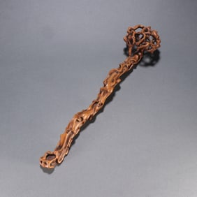 A boxwood carved intertwined ruyi handle