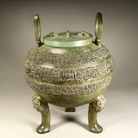 A three-legged tripod with imitation copper gilt hairpin dragon pattern cupola ears