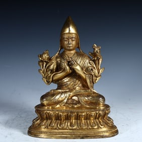 A bronze gilt statue of Tsongkhapa in the Qing Dynasty