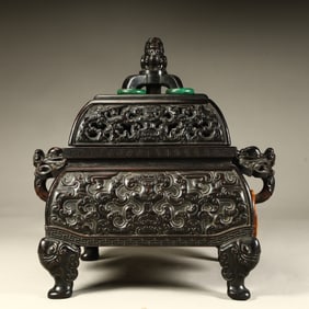 A piece of Qing Dynasty rosewood carved dragon pattern inlaid treasure aromatherapy stove