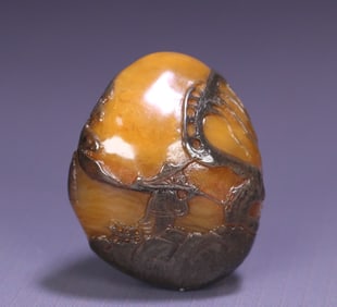 A carving of the story of the character of the crow skin field yellow