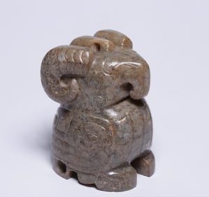 A Shang Zhou Hetian jade belt owl ornament