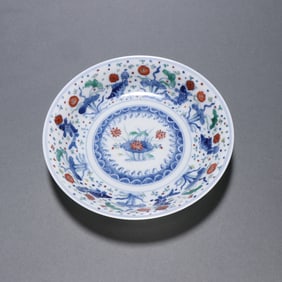 A Ming Chenghua Doucai seaweed pattern appreciation plate
