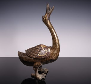 A Han Dynasty gold and silver duck carving
