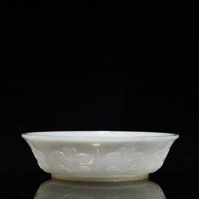 A Hetian jade plate