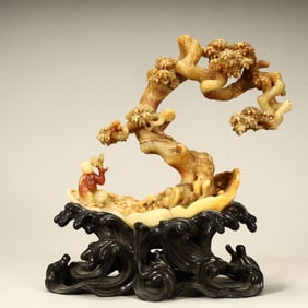 A Qing Dynasty boutique Shoushan stone Panasonic Arhat ornament