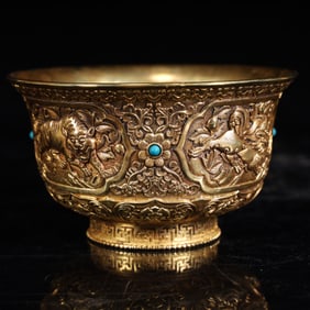 A Qing Dynasty copper gilt inlaid turquoise beast pattern bowl