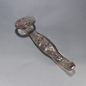 A tea crystal dragon pattern ruyi handle