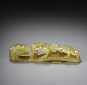 A piece of Hetian topaz dragon hook