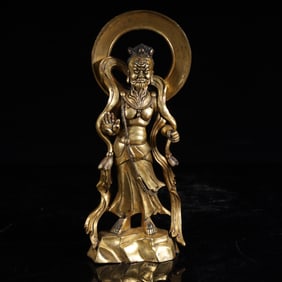 A bronze gilt statue of the Qing Dynasty