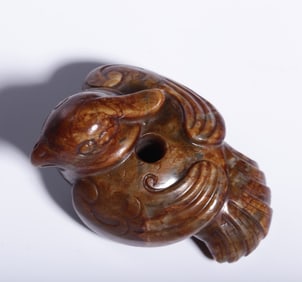 A piece of Hetian jade seed material before the Ming Dynasty was originally skinned and jade black