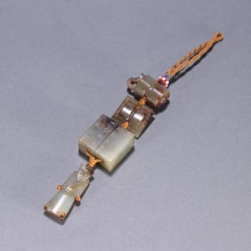 A piece of ancient Henkel jade Gang Mao Yan Mao Si Nan Pei