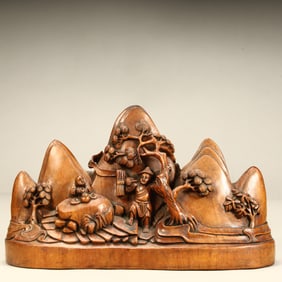 A Qing Dynasty fine boxwood ornament