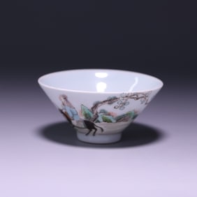 A Qing Dynasty Kangxi colorful bucket hat cup