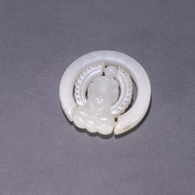 A Qing Dynasty Hetian jade carved lotus Guanyin carving