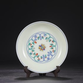 A Ming Dynasty Chenghua Doucai flower plate
