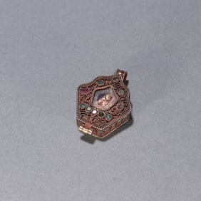 A black box of silver-gilt Buddha amulets in the Qing Dynasty
