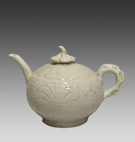 A Song Ding kiln carved flower pot