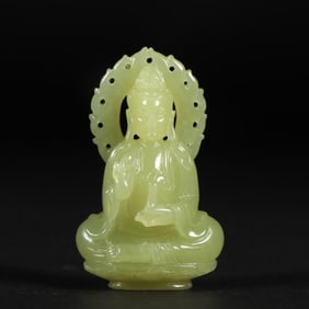 A Qing Dynasty topaz Buddha ornament