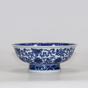 A Qing Dynasty Qianlong year blue and white entwined eight treasure pattern fruit plate