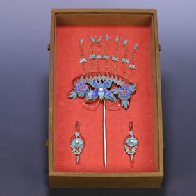 A pair of silver-gilt filigree dotted emerald tourmaline gemstone hairpin earrings