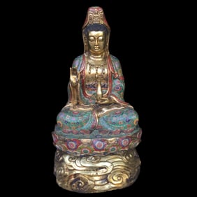 A piece of cloisonné copper tire cloisonné enamel Guanyin in the Qing Dynasty