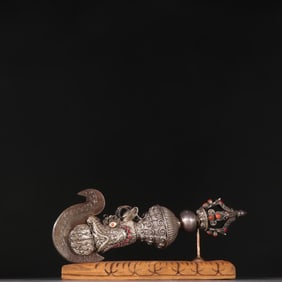 A sterling silver inlaid diamond axe knife