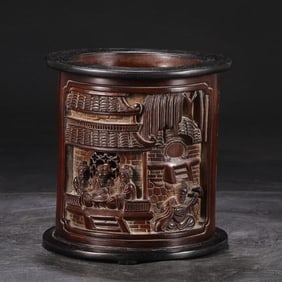 A Qing Dynasty Qianlong bamboo carving figure pen holder