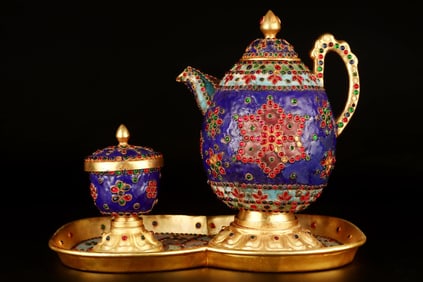 A set of Qianlong year inlaid gemstone wine sets