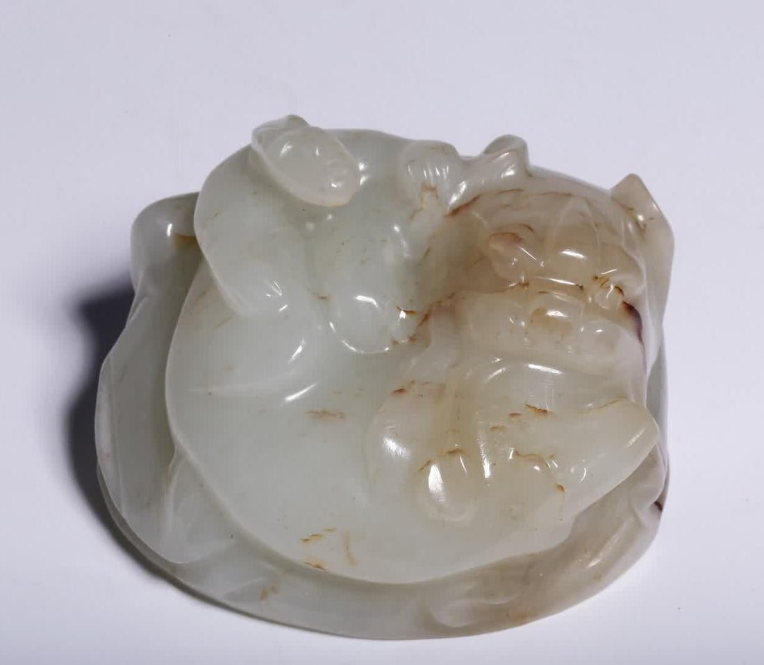 A Qing Dynasty Hetian white jade Canglong godson pattern paperweight: Qing Dynasty Hetian white jade Canglong godson pattern paperweight SIZE: H:4cm L:6.3cm W:5.2cm (The Dimensions Of All Batches Are Manually Measured.If You Need More Detailed Information, Please Contac