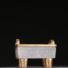 A Qing Dynasty agate gold-clad incense burner