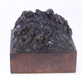A piece of agarwood dragon and phoenix pattern Jiaqing imperial pen treasure seal
