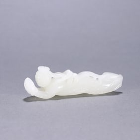 A Qing Dynasty Hetian jade flying ornament