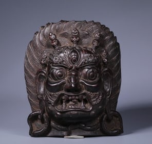 A piece of Qing Dynasty rosewood carved black sky