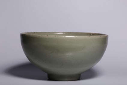 A Ming Dynasty Longquan celadon bowl