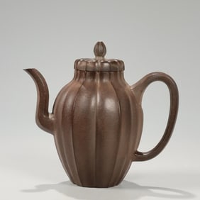 A purple sand Zhongmei star fruit pot