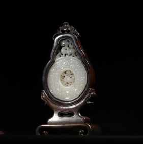 A piece of Qing Dynasty white jade blessing fell from the sky to insert a screen study furnisher